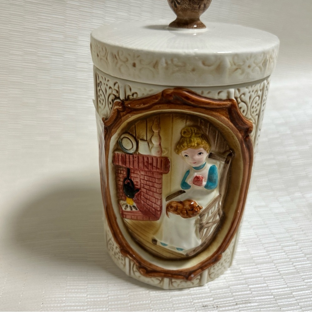 Vintage sears, Roebuck 1978 pioneers jar